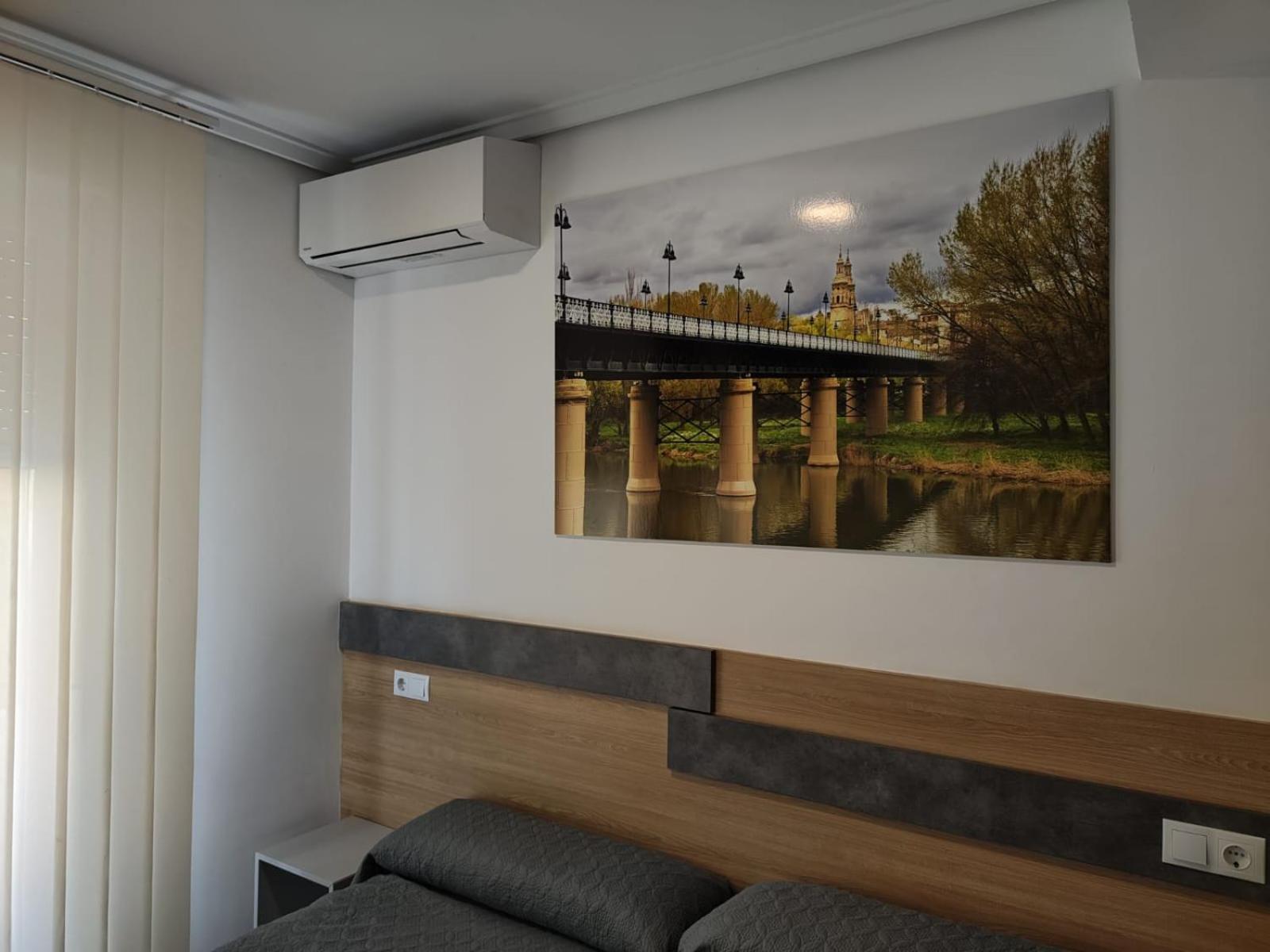 Hostal Rioja Condestable Logrono Luaran gambar