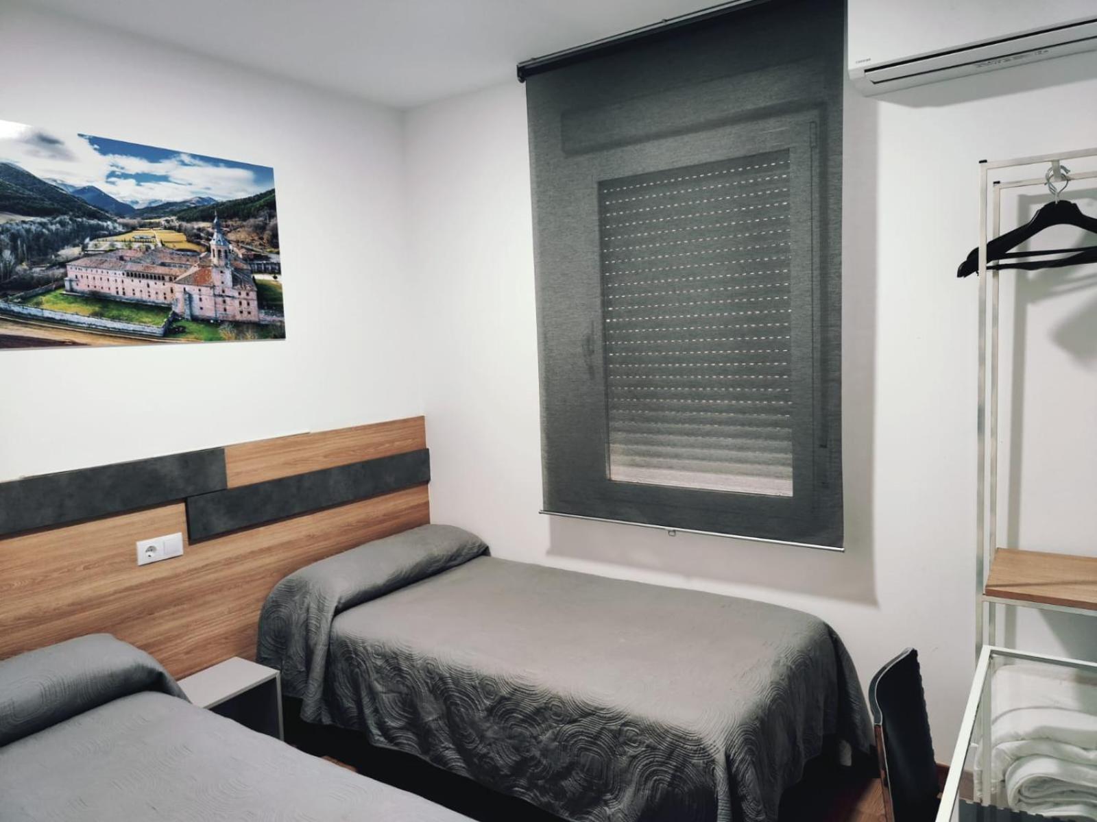 Hostal Rioja Condestable Logrono Luaran gambar