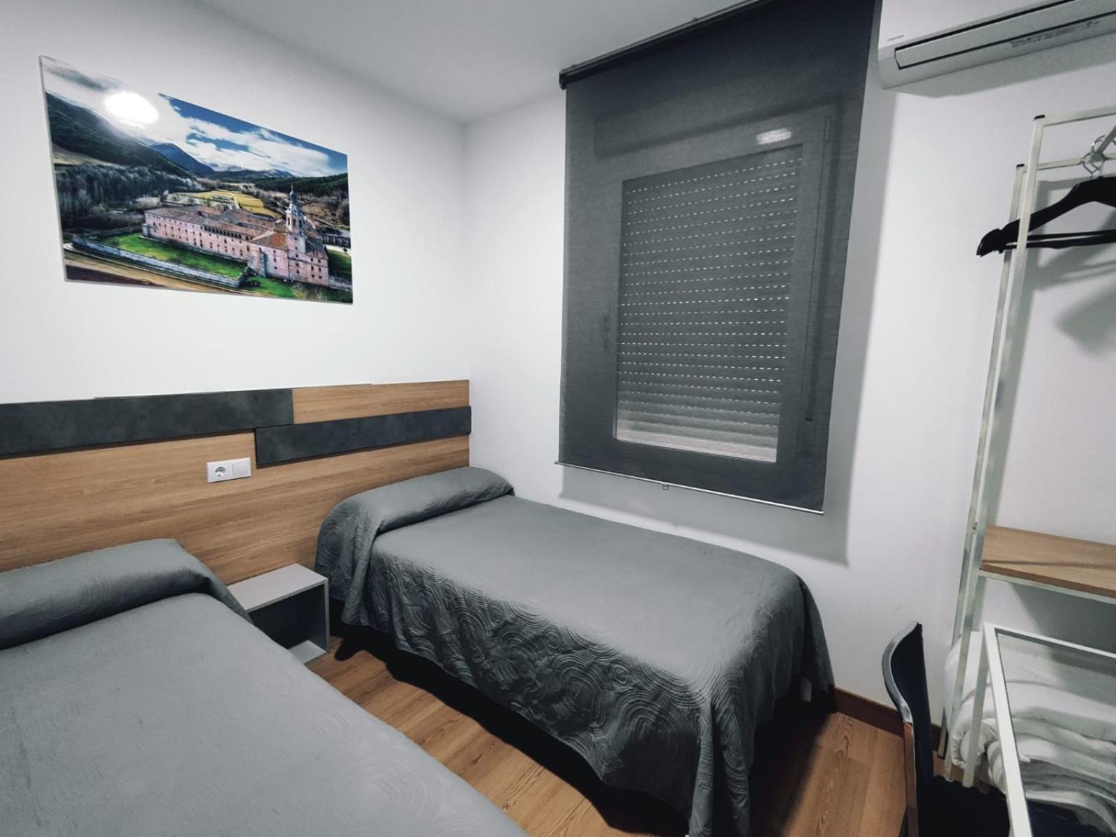 Hostal Rioja Condestable Logrono Luaran gambar