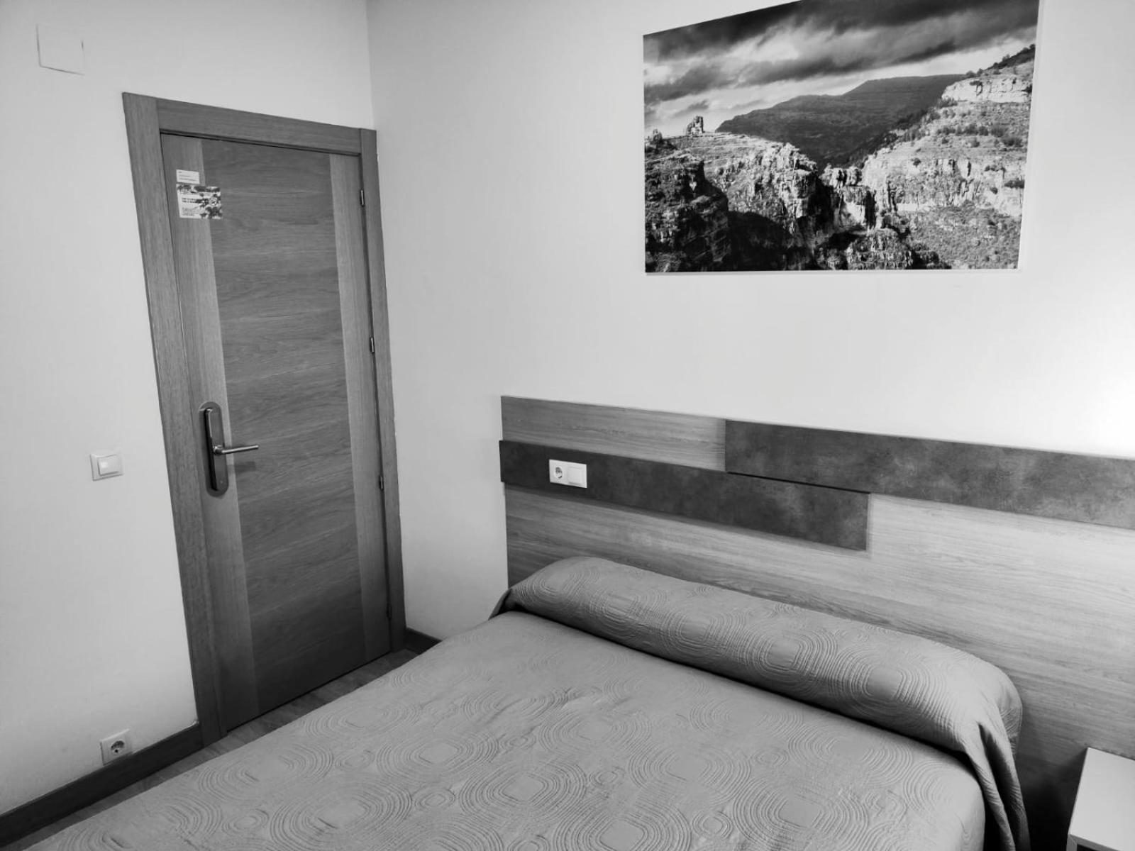 Hostal Rioja Condestable Logrono Luaran gambar