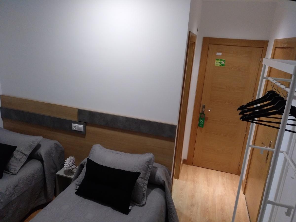 Hostal Rioja Condestable Logrono Luaran gambar
