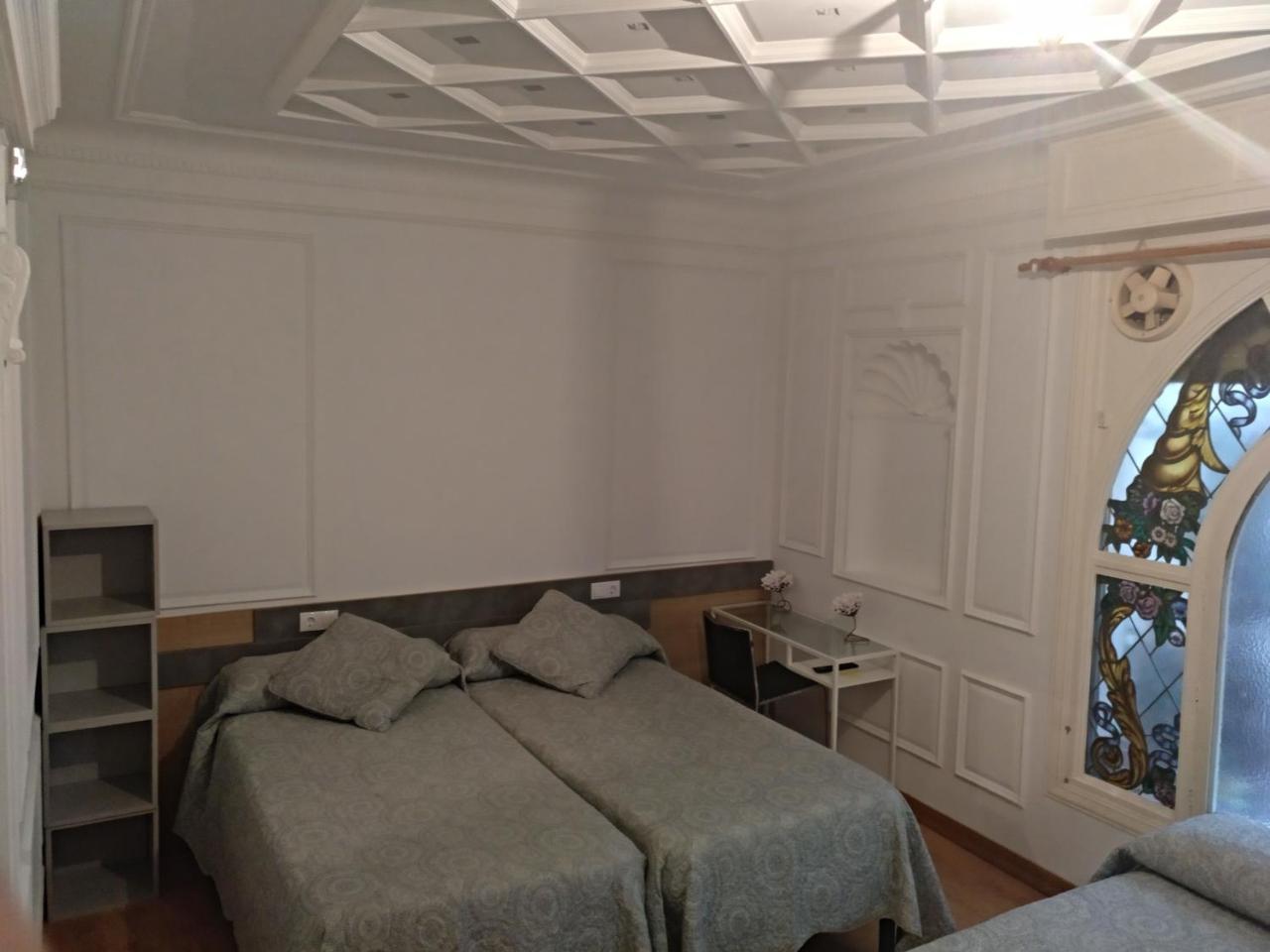 Hostal Rioja Condestable Logrono Luaran gambar